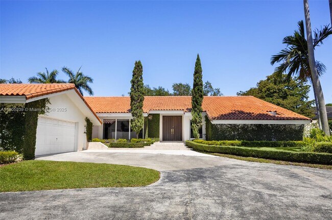 Primary Photo - 7230 Vistalmar St