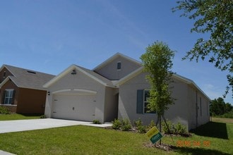 Building Photo - 4206 Roberta Dr
