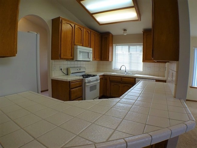 Building Photo - 1609 W 8th Ave