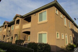 Building Photo - 3504 Desert Cliff St