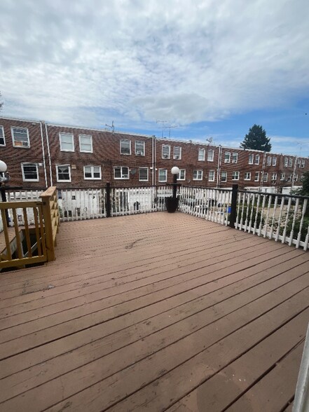 Building Photo - 7132 Kindred St
