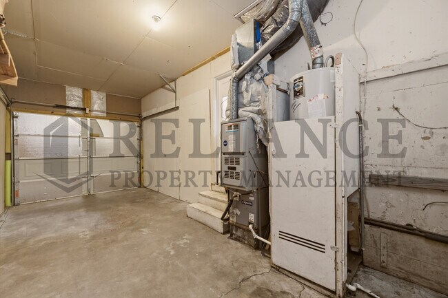 Building Photo - 1434 S Laura Ave