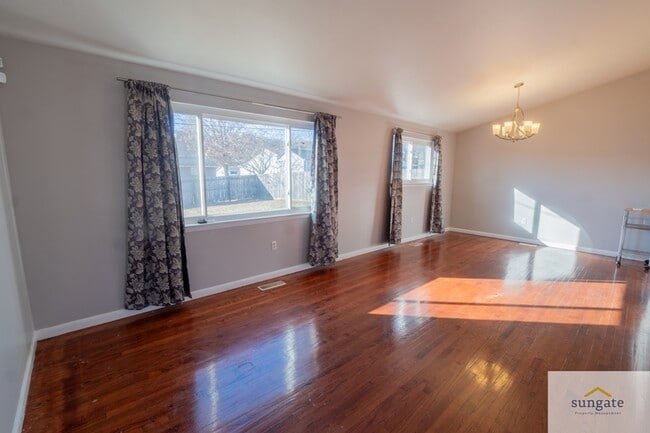 Building Photo - 7411 Kathydale Rd