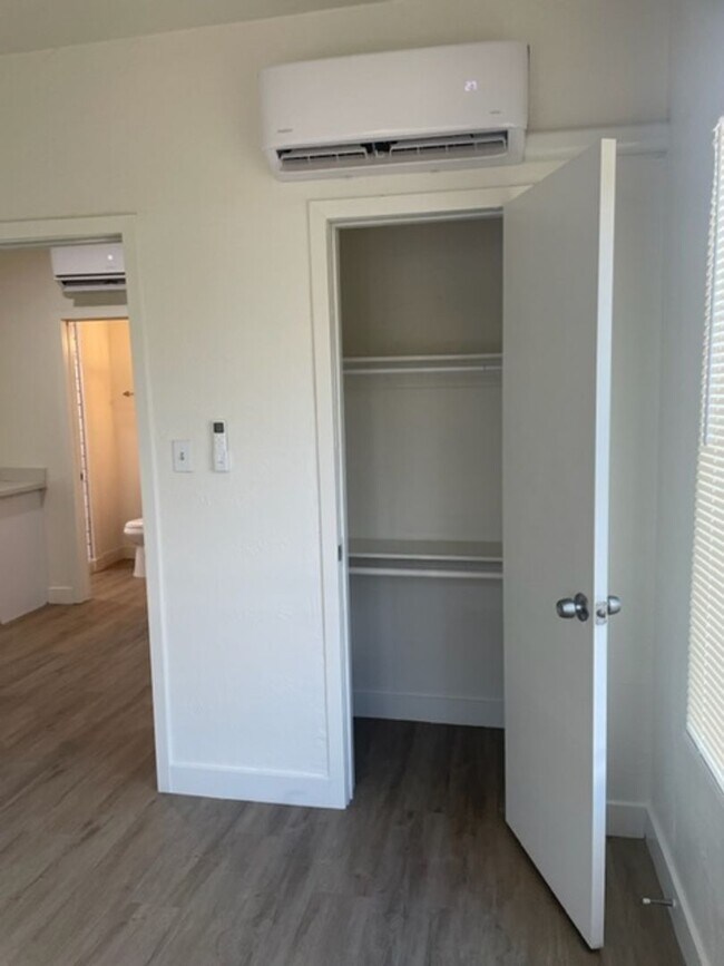 Building Photo - Unique Tri plex