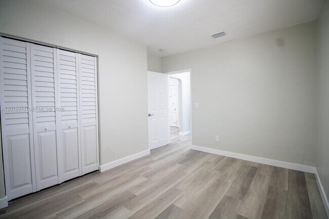 Building Photo - 5860 SW 9th St