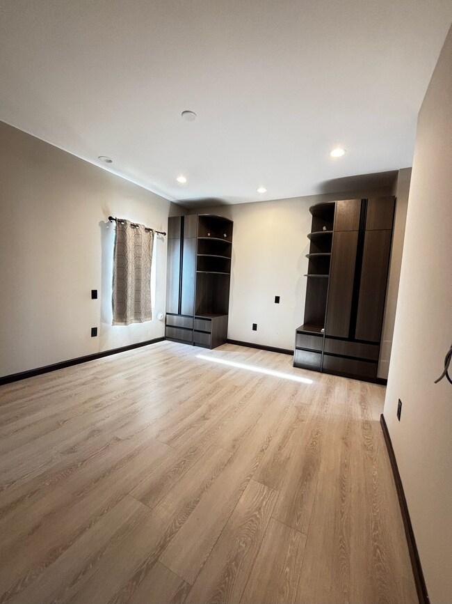 Building Photo - 751 Spire Bnd