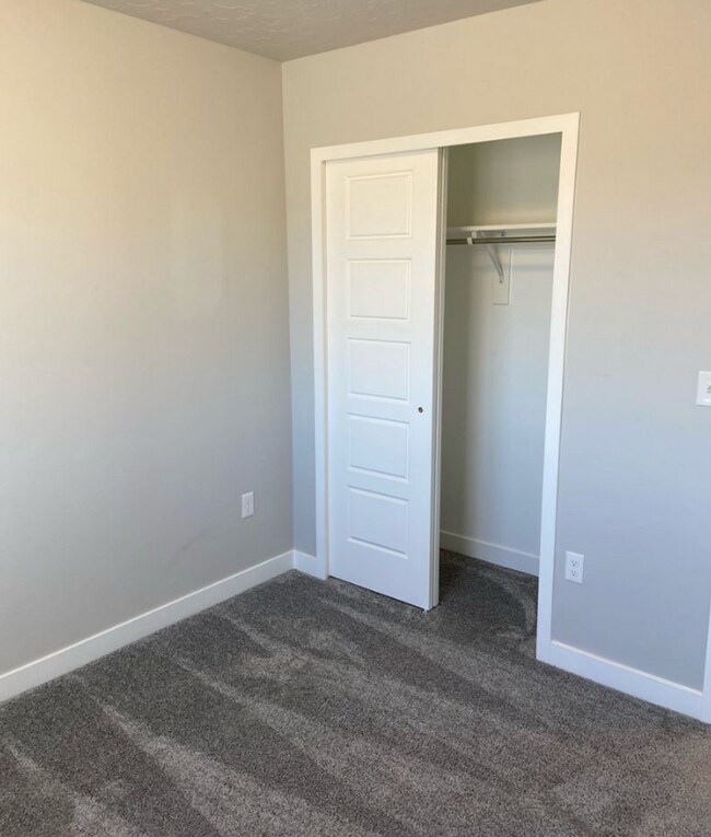 Building Photo - Lehi townhome for rent!