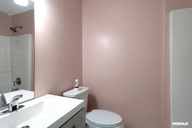 Building Photo - Charming 4BR House in Douglasville