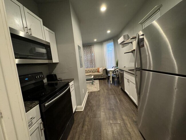 Building Photo - 1623 N Jefferson Ave