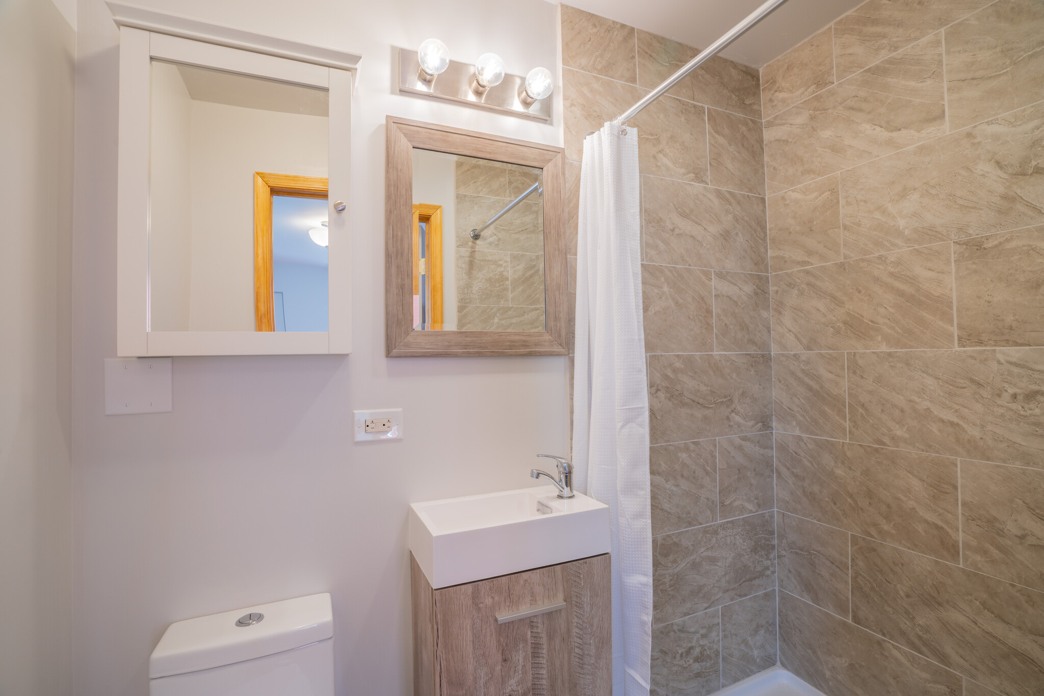 First floor back bathroom - 505 North Washington Street