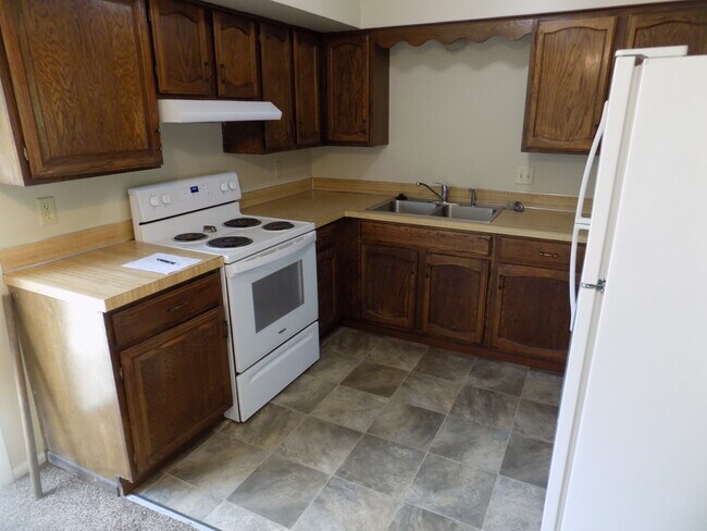 Building Photo - BCR 148 Sante Fe Trail-