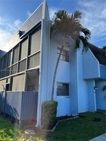 Building Photo - 2800 S University Dr