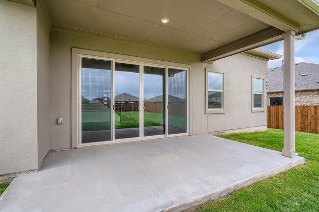 Building Photo - 16805 Lemonia Cove