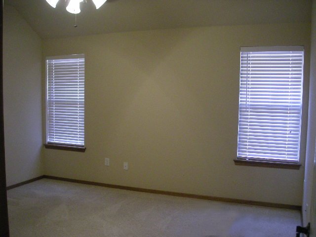 Building Photo - 809 SW 38th St