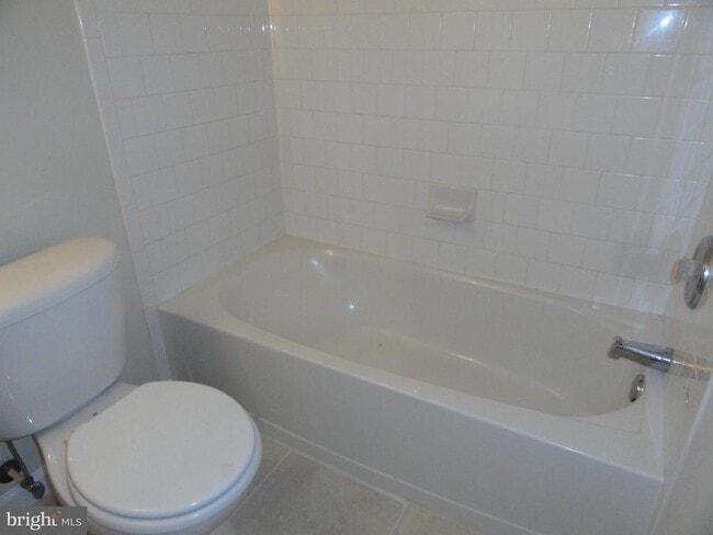 Building Photo - 15512 Kennett Square Way