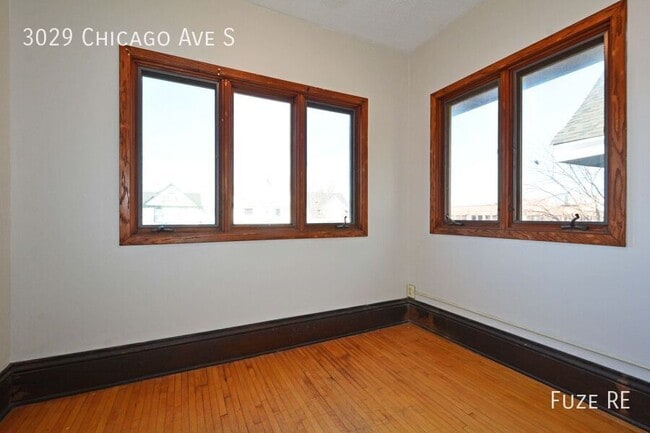Building Photo - 3029 Chicago Ave