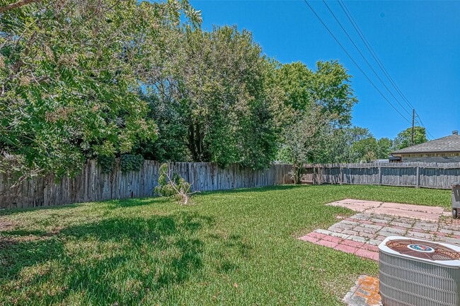 Building Photo - 923 Mayweather Ln