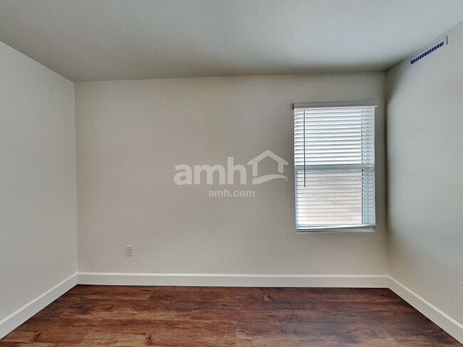 Building Photo - 6505 E Paseo Alga