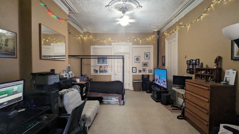 Building Photo - 346 S Rose St