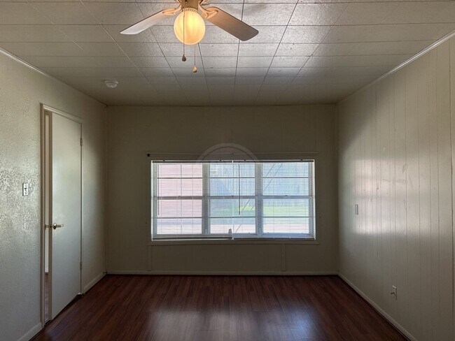 Building Photo - 1510 Metropolitan Dr