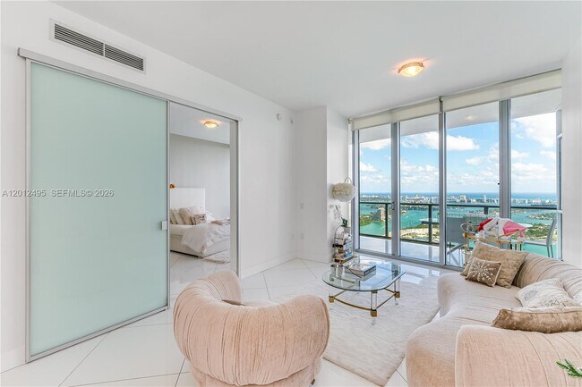 Building Photo - 1100 Biscayne Blvd