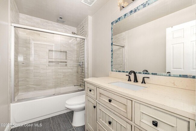 Building Photo - 5277 Mansford Pl