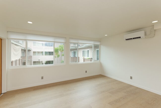 Building Photo - 150 Haas Avenue