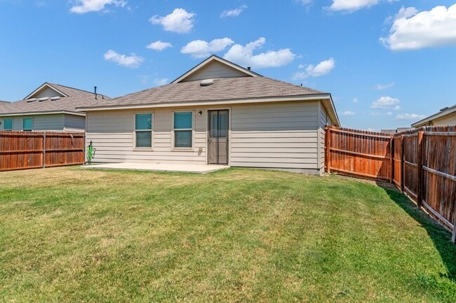 Building Photo - 209 Wishbone Ln