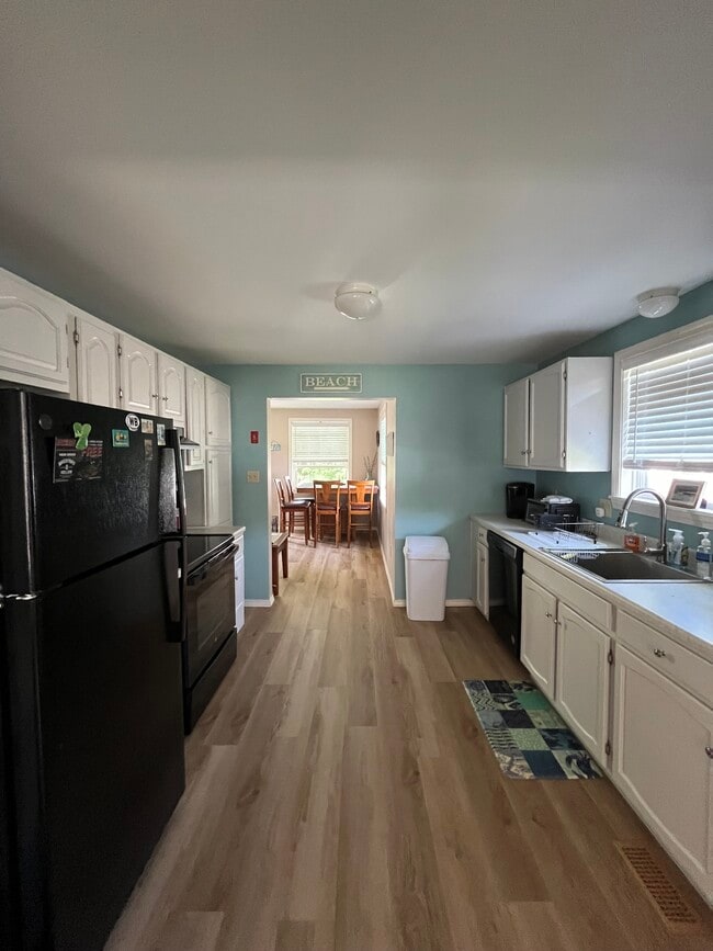 Building Photo - 47 Rest View Ln