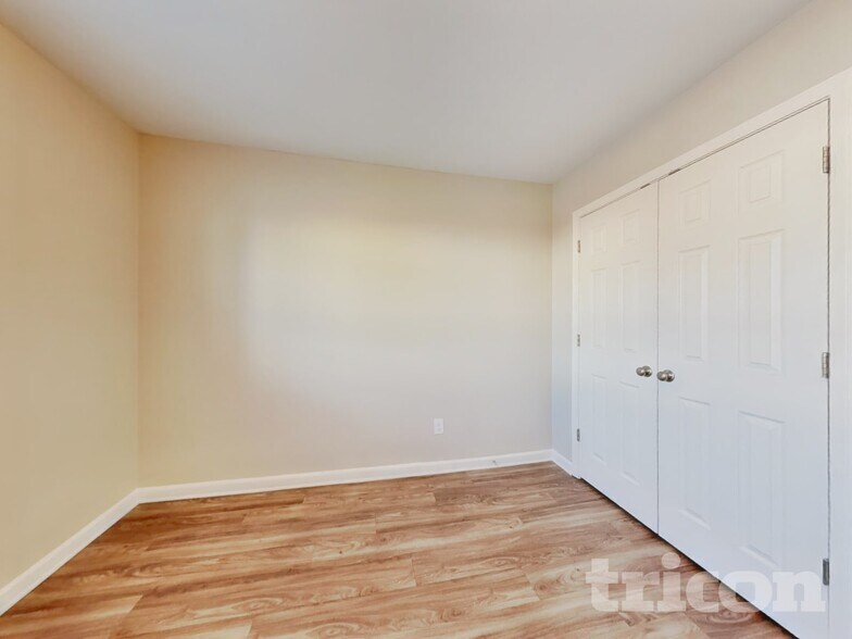 Building Photo - 3216 Laurenfields Way