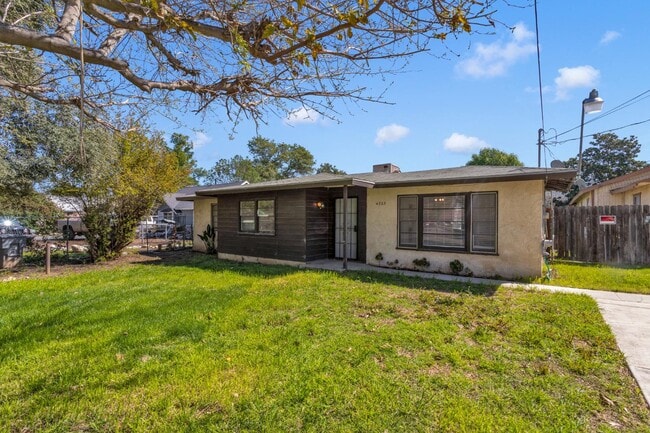 Building Photo - 4223 Temescal Ave