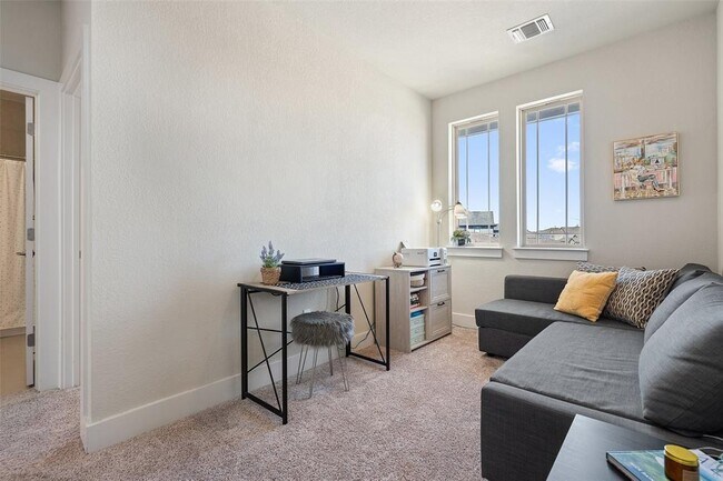 Building Photo - 8419 Laughlin Ln