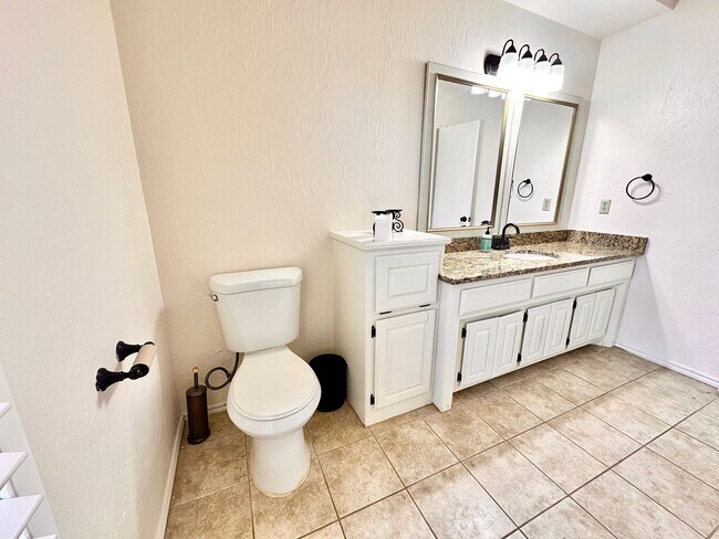 Building Photo - Spacious 4 Bed in Deer Creek - Move in Deposit-Free!(If Qualified)