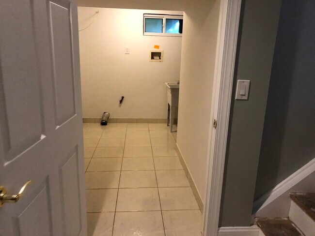 Laundry Room - 1769 Dakota St