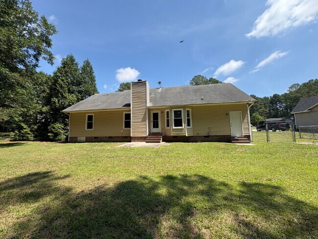Building Photo - 204 Cobblestone Ct