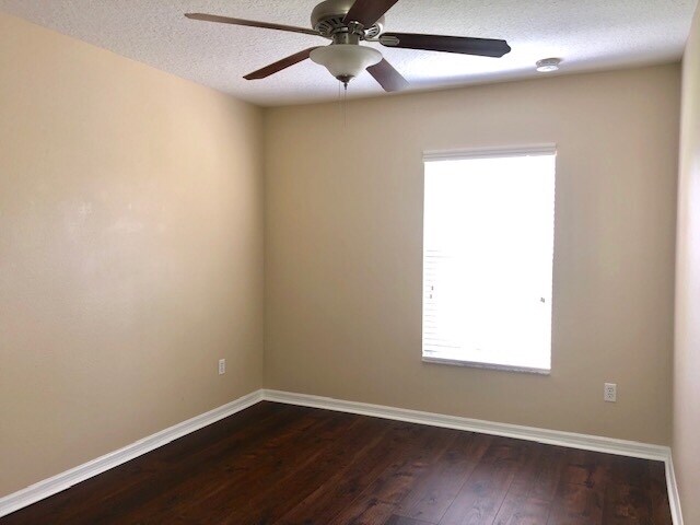 Building Photo - 3522 Caruso Pl