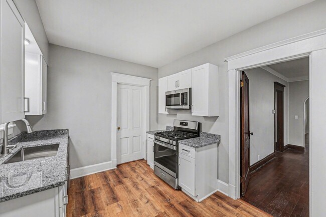 Building Photo - Fully Renovated 2BR Home – Modern Updates & Classic Charm