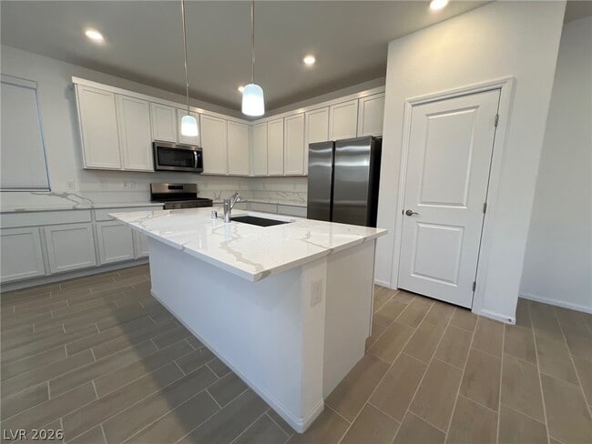 Building Photo - 7470 S Pioneer Way