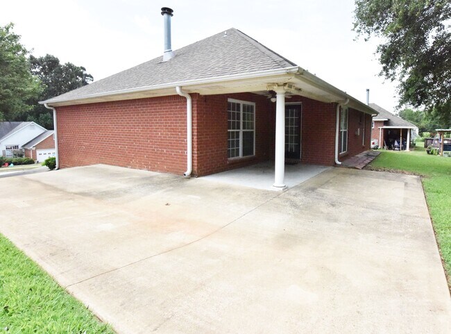 Building Photo - 1754 Post Oak Ct