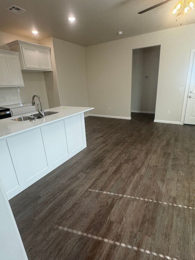 Building Photo - New construction duplex in Newcastle 3 bedroom with game room