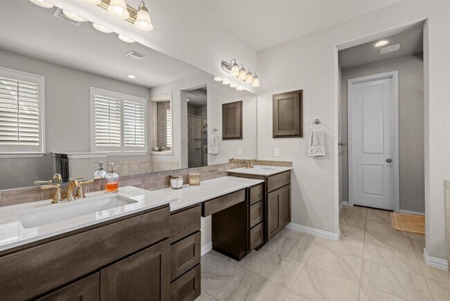 Building Photo - 7300 Tessera Pkwy