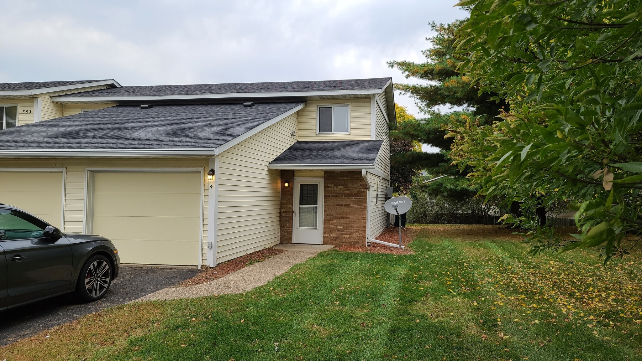Building Photo - 353 Nicole Ln