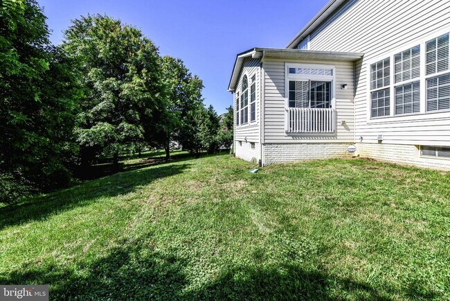 Building Photo - 13003 Belle Meade Trace