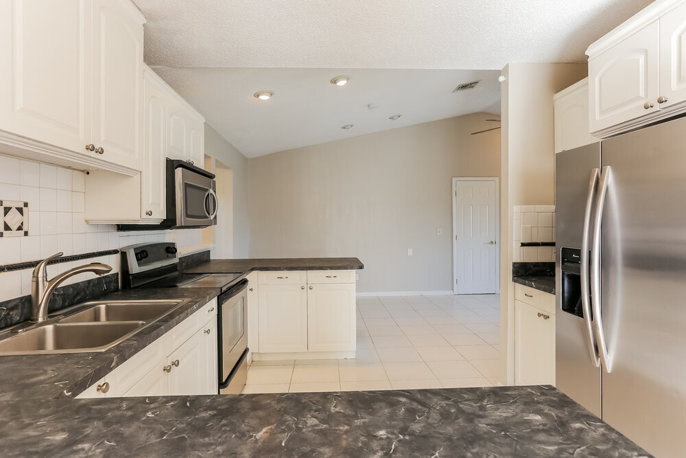 Building Photo - 3731 NW 114th Ave