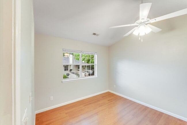 Building Photo - COMING SOON! Prescott Village 3-Bed, 2-Bat...