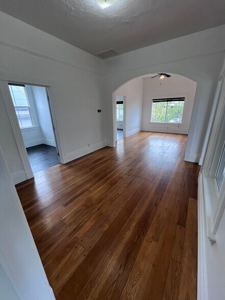 Building Photo - 1172 Ocean Ave