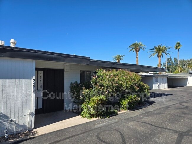 Building Photo - 3308 E Camelback Rd