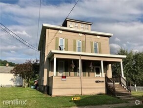 Building Photo - 1 br, 1 bath Triplex - 1400 Main Street 3