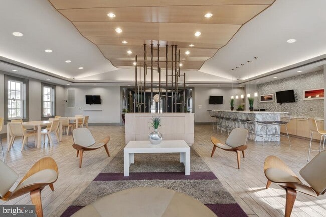 Building Photo - 7530 Stonehouse Run Dr