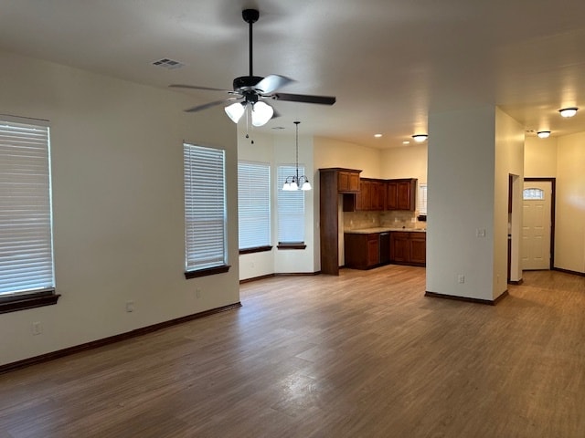 Building Photo - 925 Heather Ln